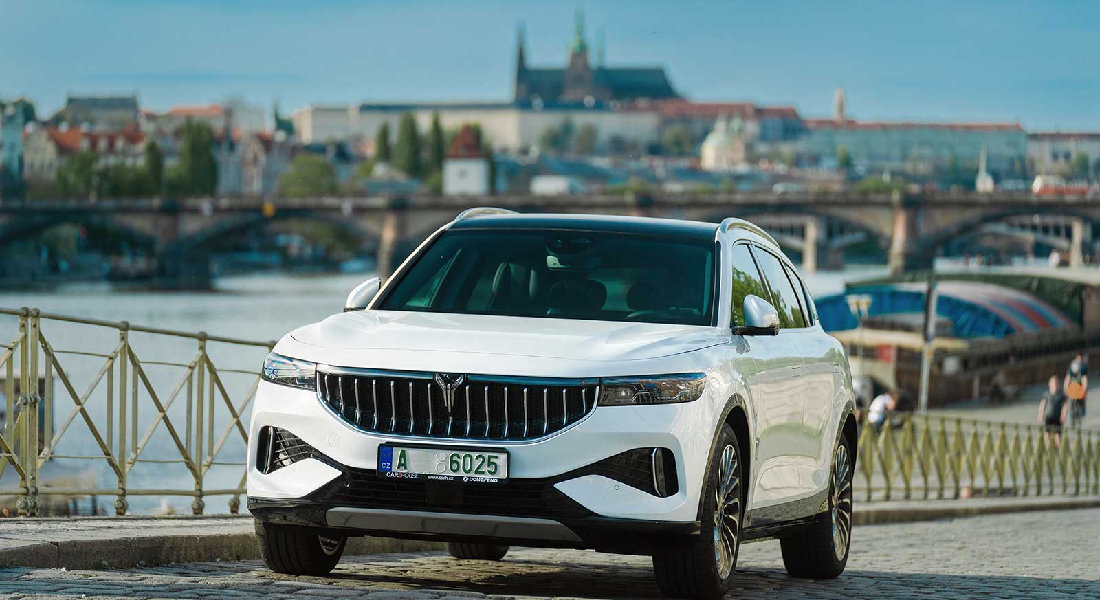 Voyah Luxus-Elektroautos Verkauf in Prag.jpg Voyah Luxus-Elektroautos Verkauf in Prag.jpg